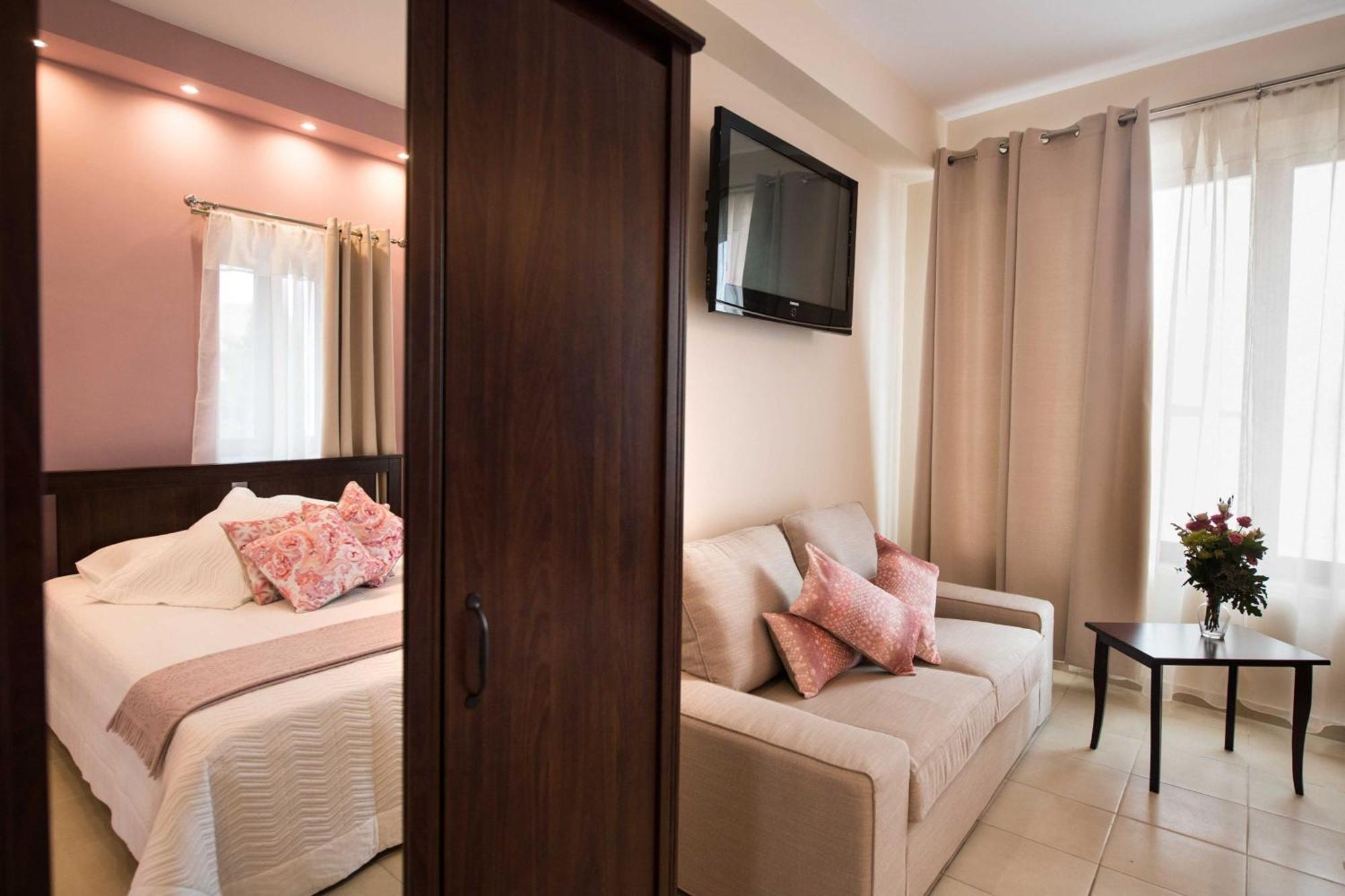 Nv Suites - Sea Front Av Properties 尼基亚娜 外观 照片